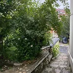 Izdavanje Sobe/Stana Sarajevo