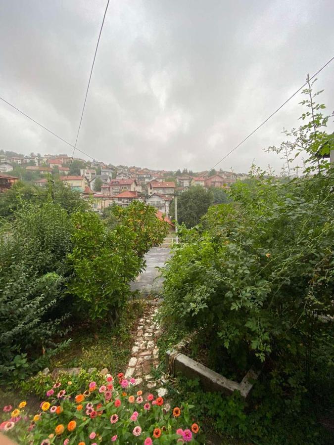 Apartment Izdavanje Sobe/stana Sarajevo